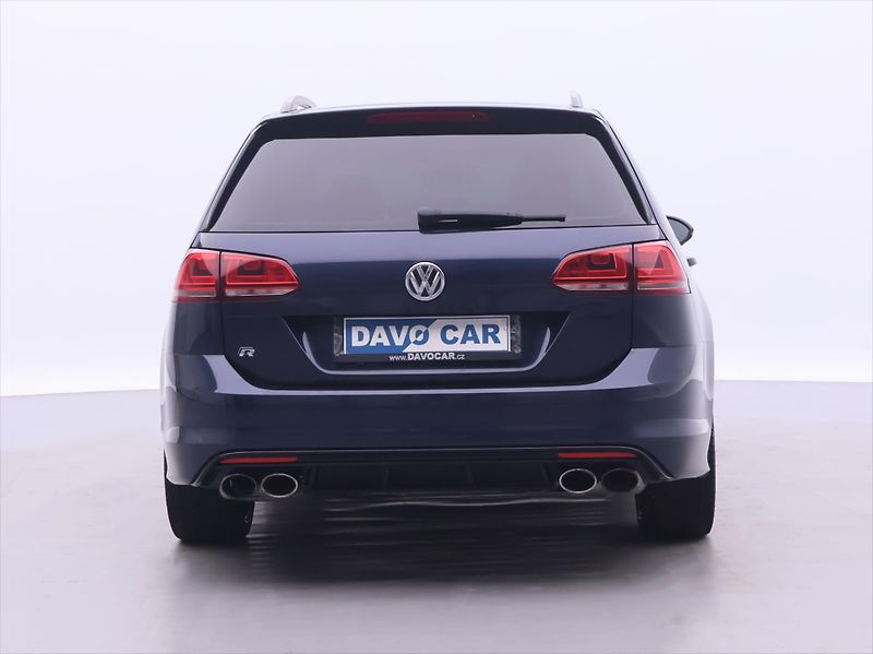 Volkswagen Golf 2,0 TSI R 221kW DSG 4Motion - fotka 6 z 31