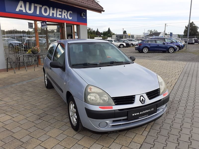 Renault Clio (2004) 1.2 - fotka 2 z 16