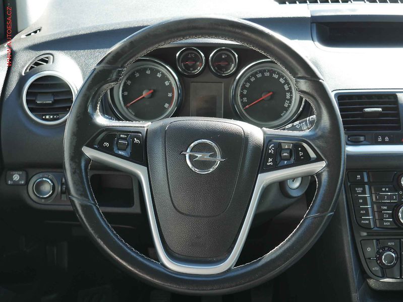 Opel Meriva (2016) 1.4i, 1.maj,ČR, AC, park - fotka 16 z 17