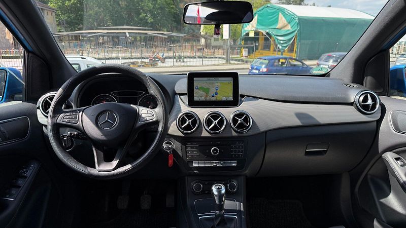 Mercedes-Benz Třídy B (2015) 200d 100kW*LED*Servis*Stav* - fotka 20 z 24