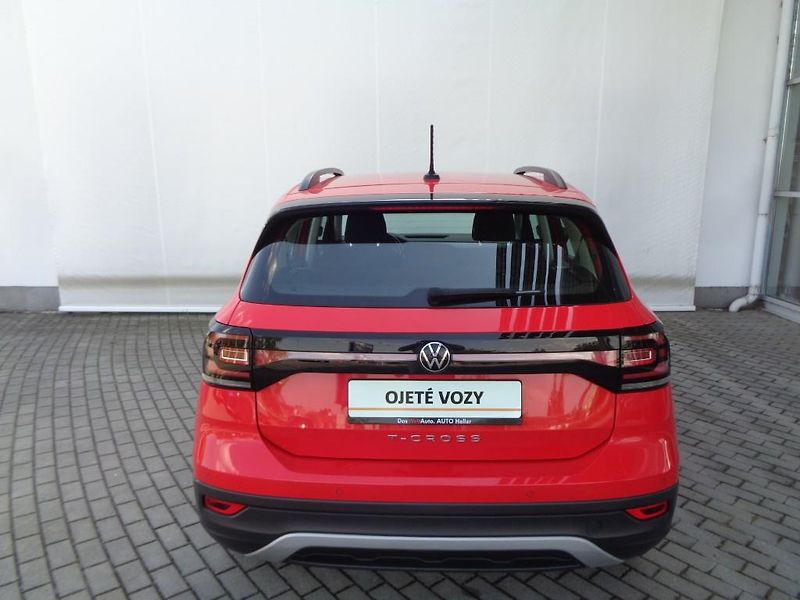 Volkswagen T-Cross 1.0 TSI LIFE  81 kW - fotka 9 z 26
