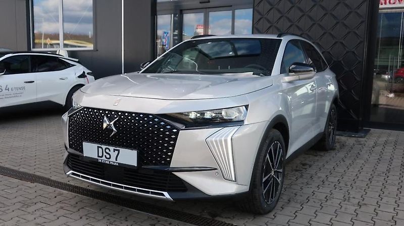 DS Automobiles DS7 (2025) EDITION FRANCE PLUG-IN HYBRID - fotografie inzerátu
