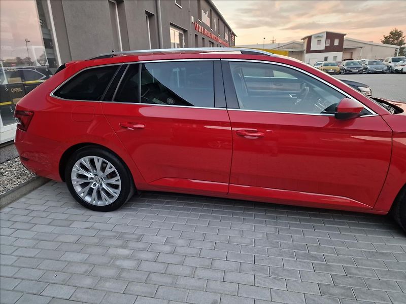 Škoda Superb 2.0 TDI 110kW Style,ČR,1.Maj. - fotka 42 z 50