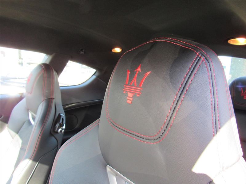 Maserati GranTurismo 4,7 V8 Sport - fotka 30 z 37