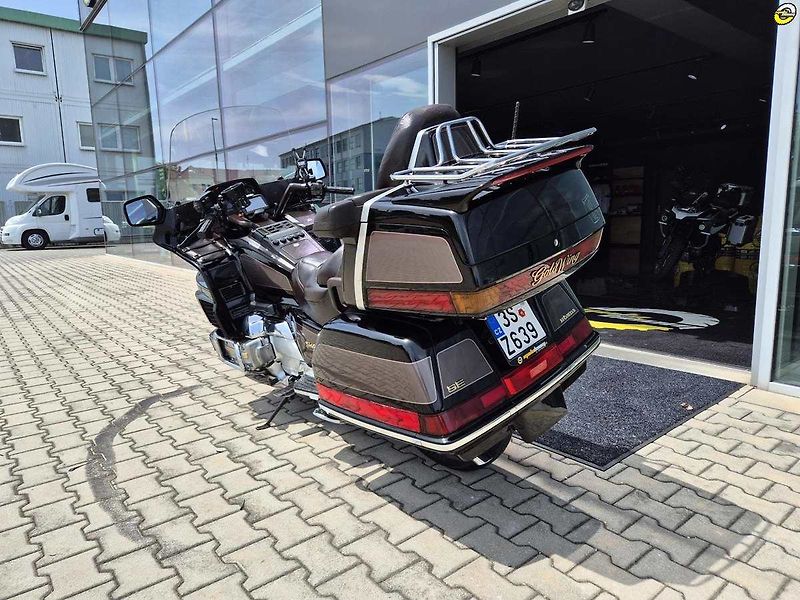 Honda GL 1500 Gold Wing SE (1993) - fotka 6 z 24