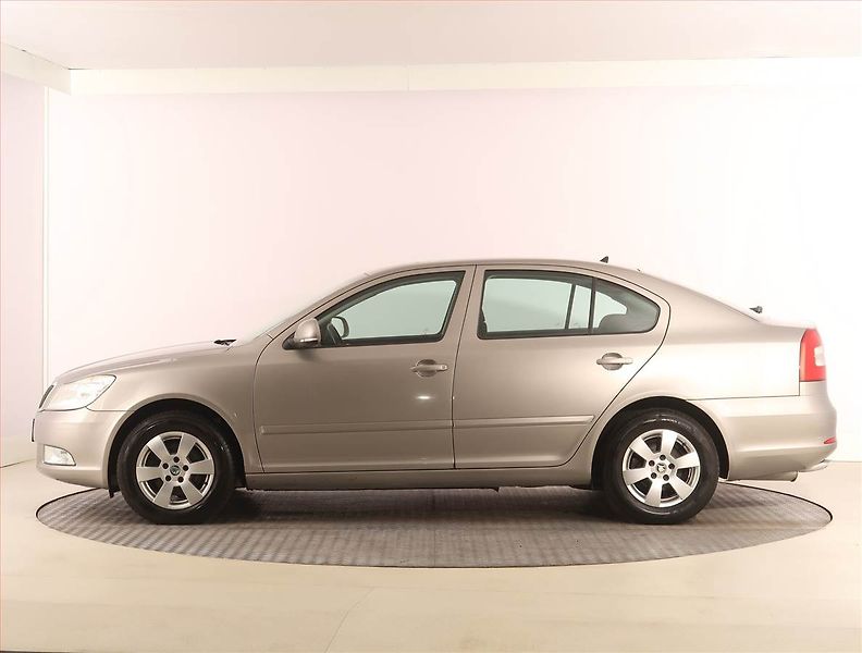 Škoda Octavia (2008) 1.9 TDI, Serv.kniha, Tempomat - fotka 3 z 20
