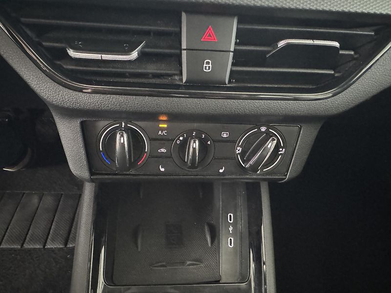 Škoda Scala (2020) 1,0TSi 81:KW LED TEMPOMAT  - fotka 23 z 25