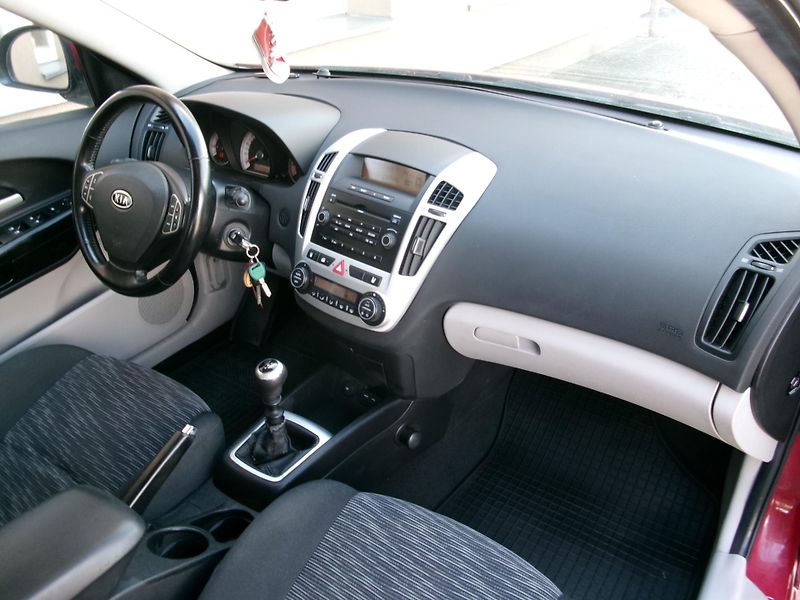 Kia Ceed (2007) 1,6 CVVT AC VÝHŘEV rozvody - fotka 24 z 27