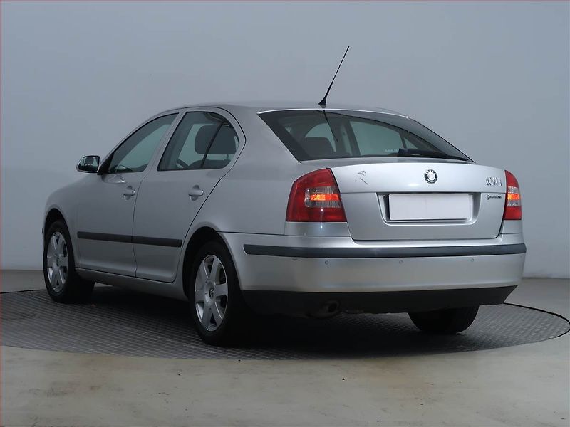 Škoda Octavia (2006) 1.6, Eko.zaplacen, po STK - fotka 4 z 15