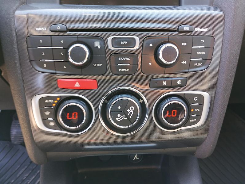 Citroën C4 (2013) 1.6 e-HDI Business Pack MAN6 - fotka 15 z 18