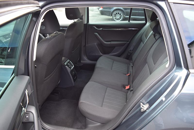 Škoda Octavia (2019) 1.5TSI 110kw AMBITION NAVI TAŽ - fotka 14 z 50
