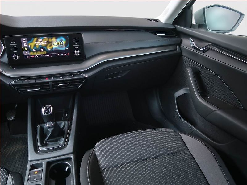 Škoda Octavia (2022) Ambition 2.0 TDI, ČR,1.maj - fotka 8 z 17