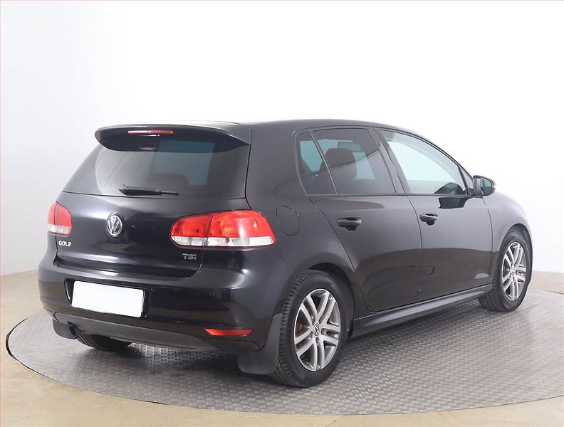 Volkswagen Golf (2012) 1.2 TSI, Park. senzory - fotka 5 z 15