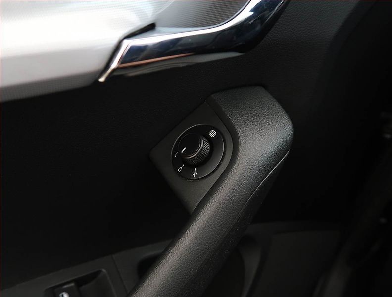 Škoda Octavia (2014) Ambition Plus 1.6 TDI - fotka 17 z 17