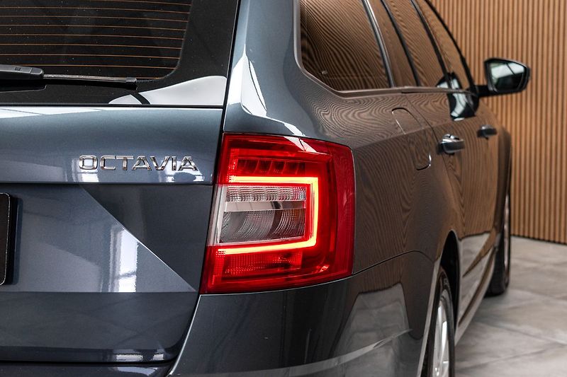 Škoda Octavia 1.5 TSI 110kW ACTIVE PLUS*ČR* - fotka 29 z 32