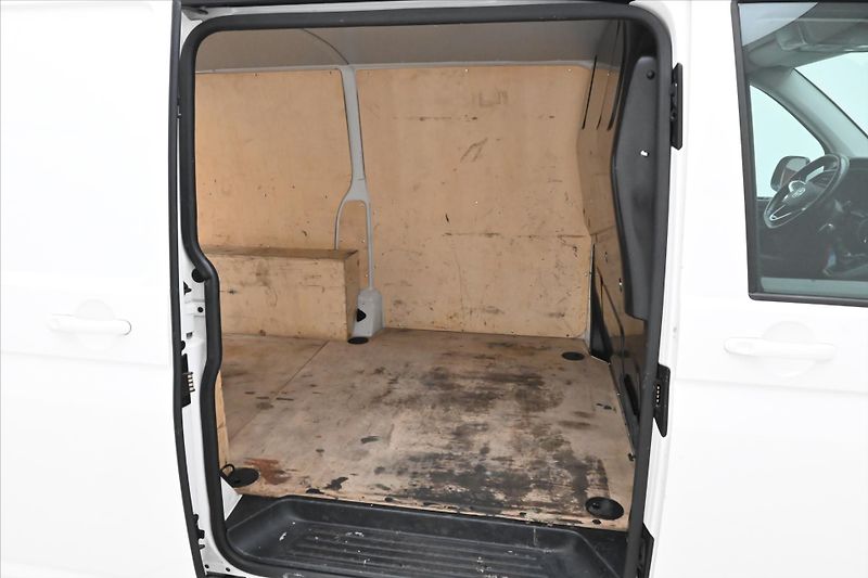 Volkswagen Transporter 2,0 TDI 110 kW AC Manuál Navi - fotka 11 z 29