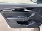 Audi Q5 2,0 TDI quattro S line  Sportb - náhled 14