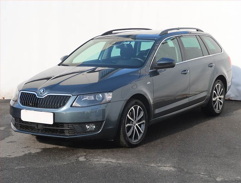 Škoda Octavia (2015) Edition 2.0 TDI 4x4, 4X4 - fotka 2 z 22