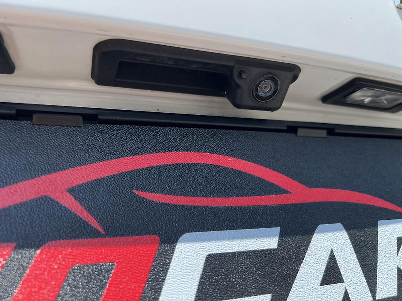 Škoda Kamiq 1.0TSi 81kw KAMERA TAŽNÉ ALU - fotka 44 z 46