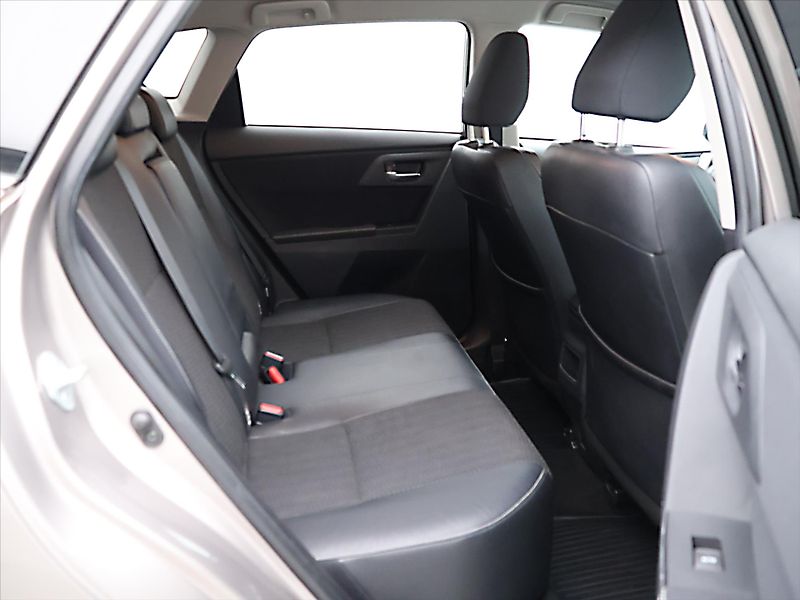 Toyota Auris 1,6 97kW CZ Style Valvematic - fotka 12 z 31