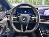 BMW Řada 5 540d xDrive Touring M-Sport - náhled 13