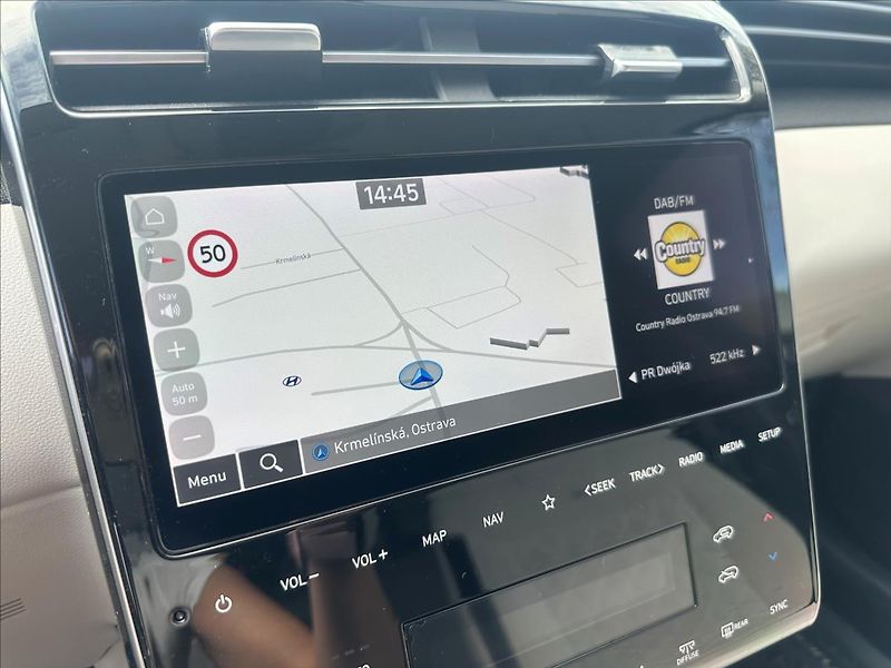 Hyundai Tucson 1,6 T-GDi MHEV 4WD SMART NAVI - fotka 21 z 27