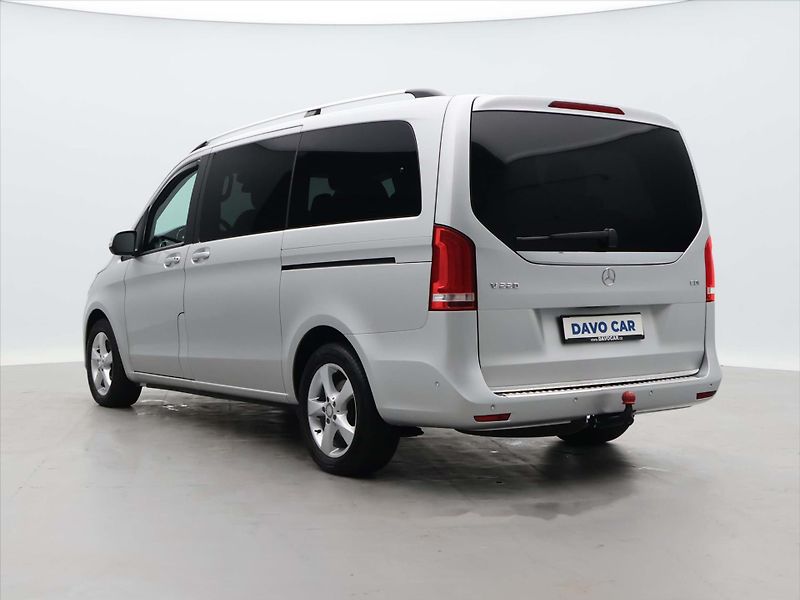 Mercedes-Benz Třídy V 2,1 220d 120kW Bluetec 8-míst - fotka 5 z 35