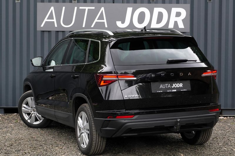 Škoda Karoq 1.5 TSI 110 kW, Kamera,Keyless - fotka 6 z 41