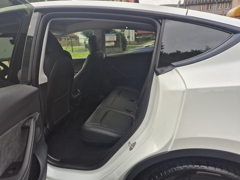 Tesla Model Y ZAMLUVENO ! TZ 92,4% - fotka 12 z 50