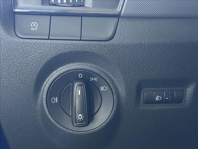 Škoda Fabia 1,2   TSI,1.MAJITEL,SERVISKA - fotka 12 z 26