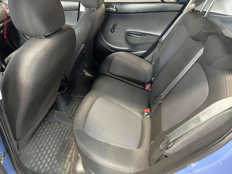 Hyundai i20 (2014) 1.2i, ČR, AC - fotka 10 z 13