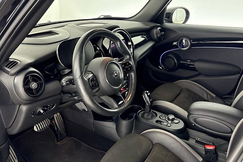 Mini Cooper S 5dvéř. - fotka 6 z 23