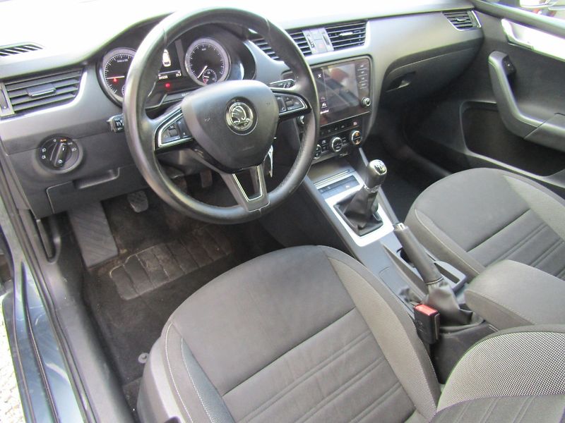 Škoda Octavia (2018) 1.6 TDI - fotka 13 z 43