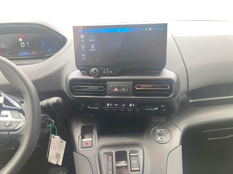 Peugeot Rifter (2026) GT BlueHDi 130 S&S EAT8        - fotka 11 z 15