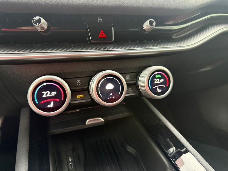 Škoda Superb Sportline 2.0TSI 195kw DSG 4x4 - fotka 18 z 26
