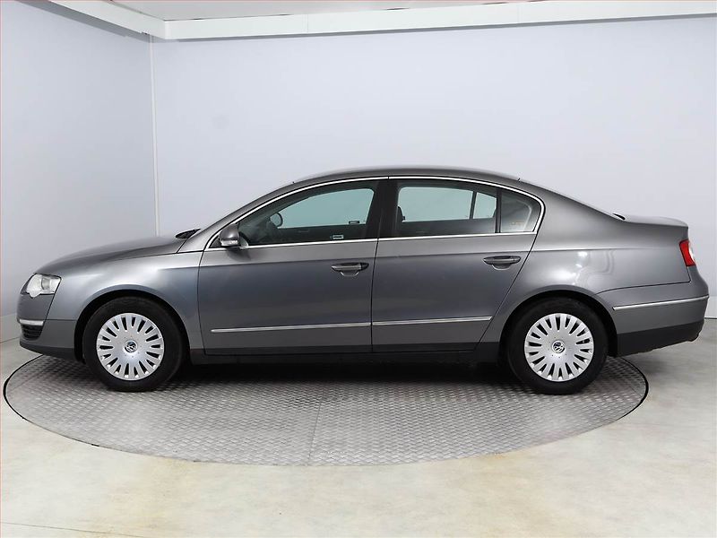 Volkswagen Passat (2005) 2.0 TDI, po STK, jezdí dobře - fotka 3 z 12