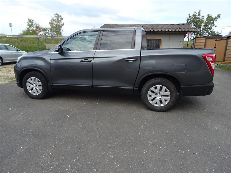 SsangYong Musso 2,2 2.2 e XDi 4x4 DPH - fotka 5 z 31