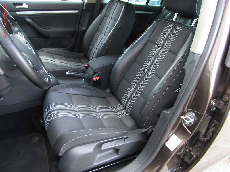 Volkswagen Golf (2012) 1.2 TSi, Match, park. čidla - fotka 9 z 16