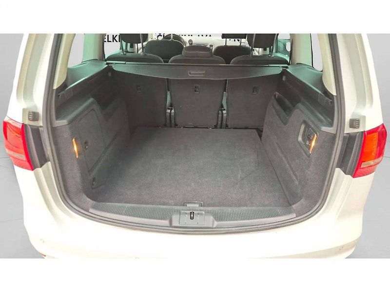 Volkswagen Sharan 2.0TDI 103kW MT6 - fotka 39 z 49