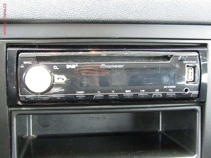Škoda Yeti (2014) 1.2 TSI, Active - fotka 13 z 16
