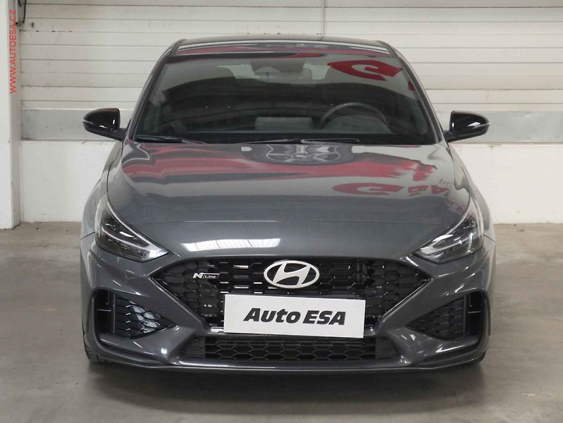 Hyundai i30 (2025) 1.5 T- GDI, 2.maj,ČR, LED - fotka 2 z 21