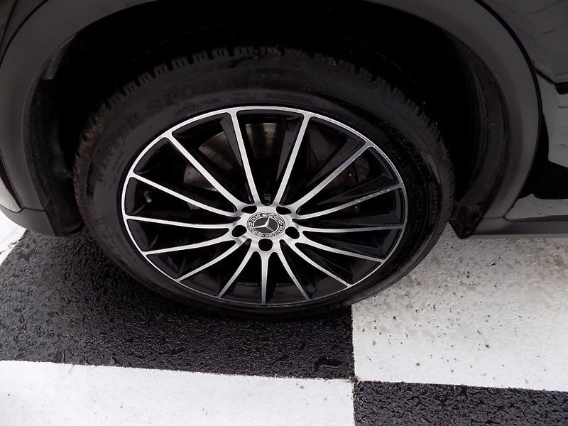 Mercedes-Benz GLC (2021) 400d/Coupé/4-Matic/Full-LED/ - fotka 42 z 43