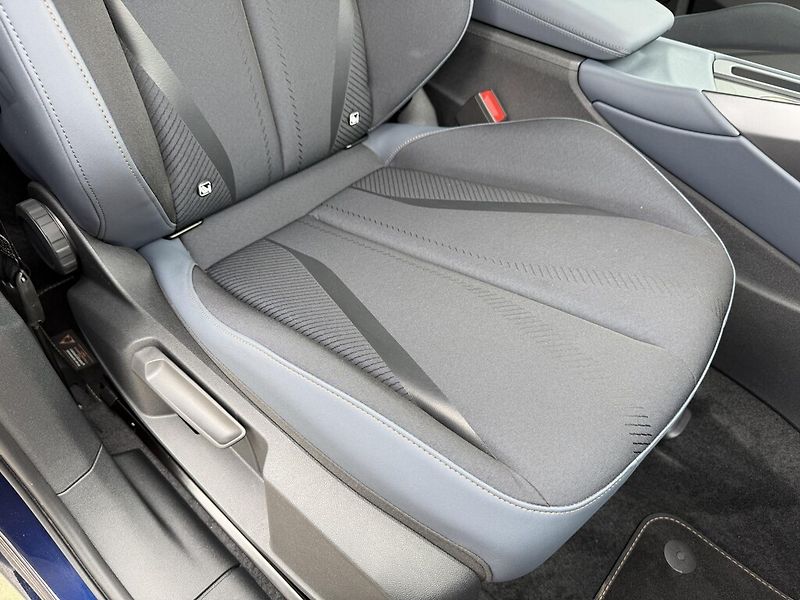 Cupra Terramar DSG 4WD 2,0 TSi 150 kW - fotka 22 z 24