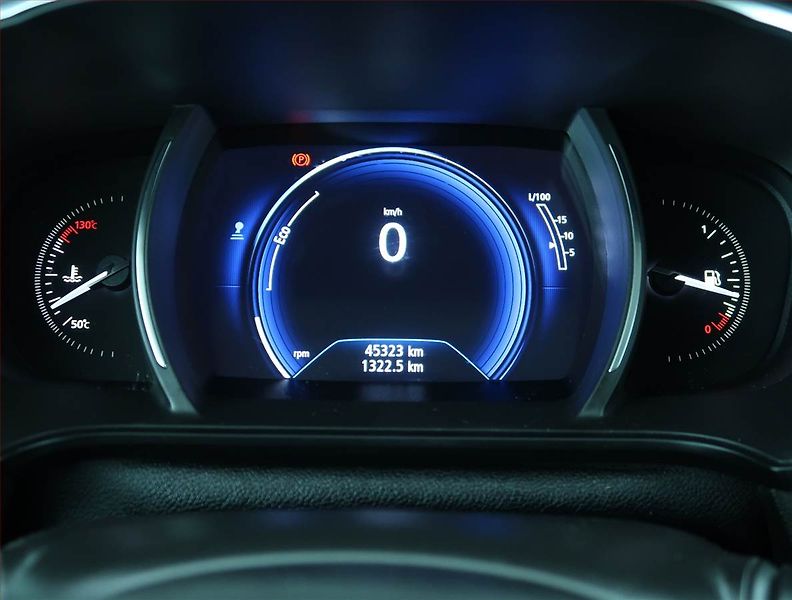 Renault Mégane (2019) Zen 1.3 TCe, ČR,1.maj - fotka 11 z 18