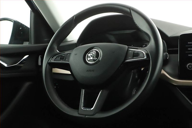 Škoda Scala (2019) 1.5 TSI, Automat, Serv.kniha - fotka 19 z 21
