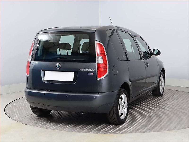 Škoda Roomster (2009) Ambition 1.4 TDi, oblíbený vůz - fotka 5 z 13