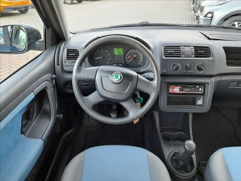 Škoda Fabia 1,2 HTP Activ STÁLE U NÁS - fotka 11 z 18