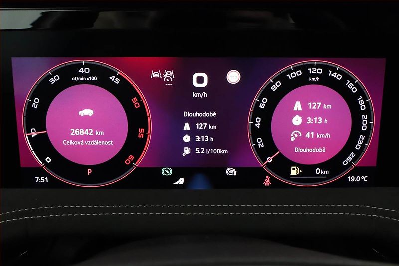 Škoda Superb (2025) 2.0 TDI, SPORTLINE, KAMERA - fotka 18 z 20