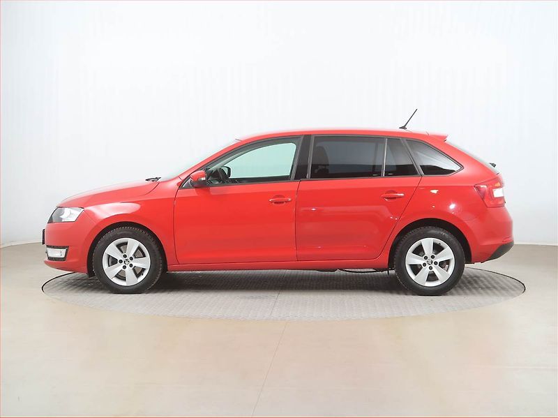 Škoda Rapid (2015) Spaceback 1.4 TSI, Automat - fotka 3 z 15