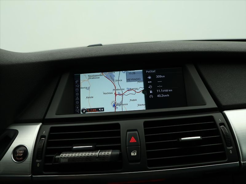 BMW X6 3.0 40d 225kW xDrive Xenon - fotka 22 z 34